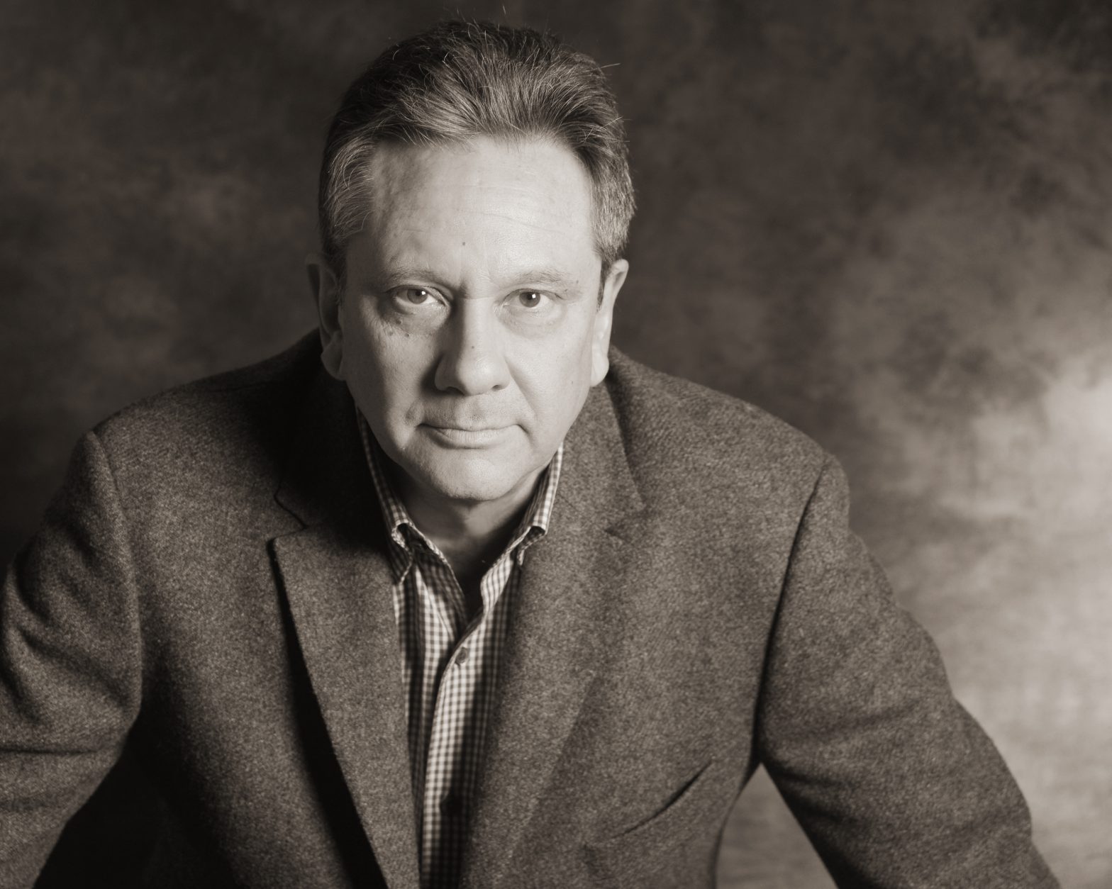 An image of Sean Hepburn Ferrer as an adult in black and white.